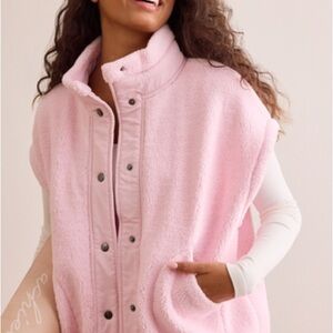 Altar’d State Summit Sherpa Button Vest Pink